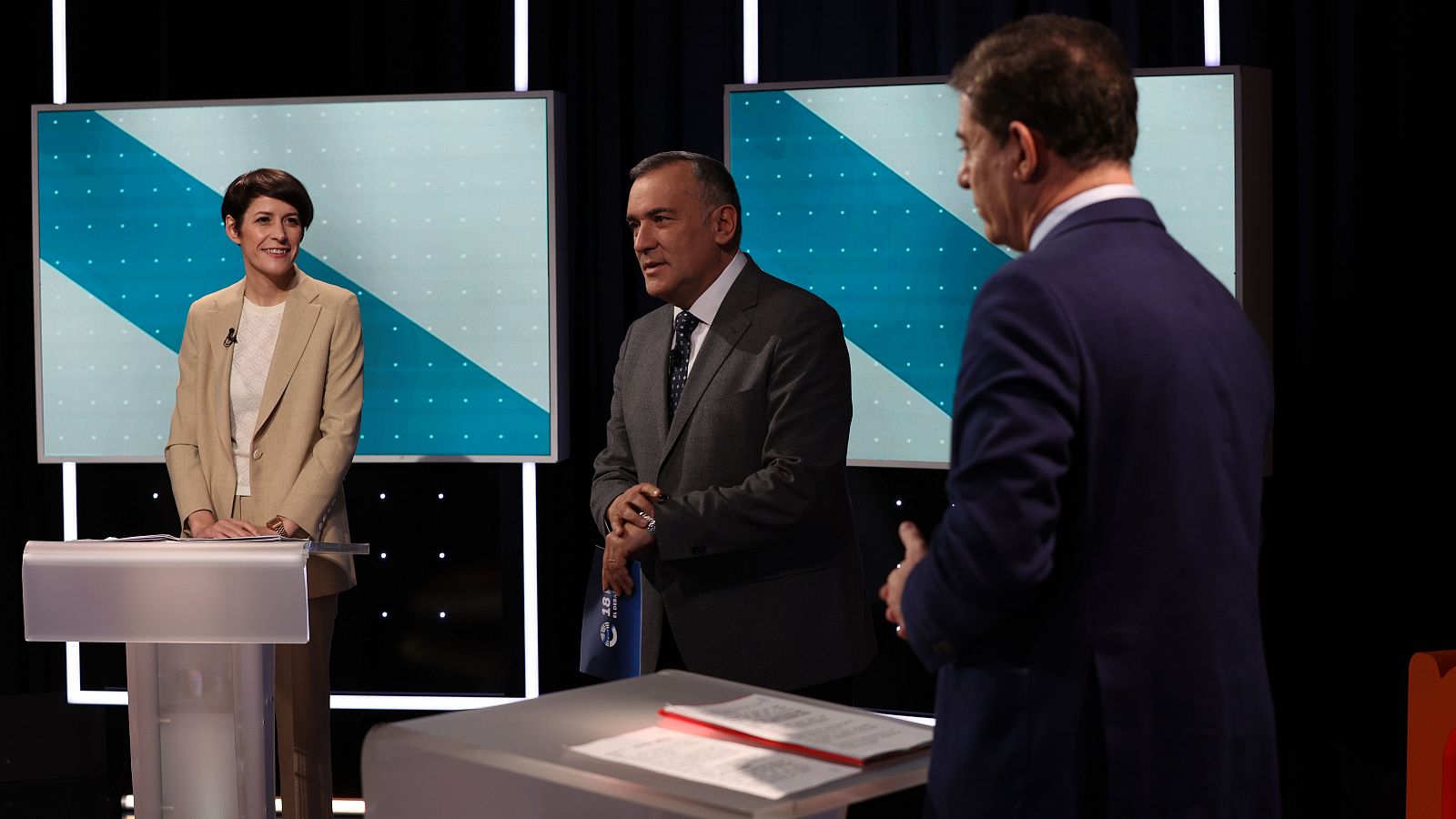 Debate RTVE | Pontón y Besteiro defienden el uso del gallego