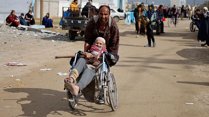 Israel desaloja e invade el hospital Nasser en Jan Yunis