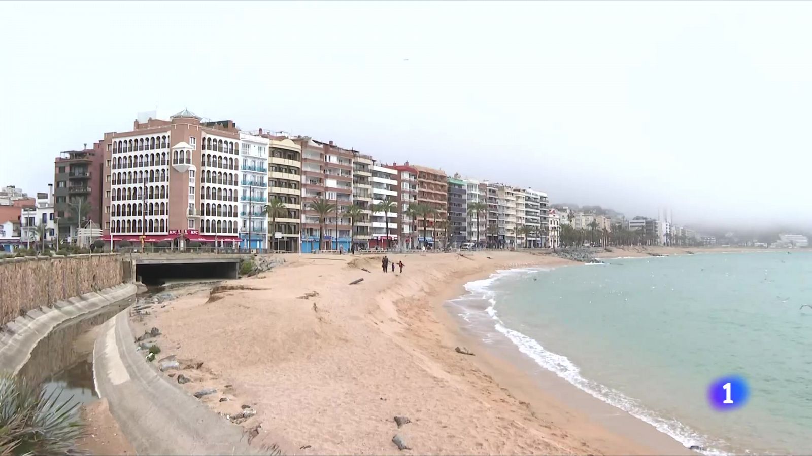 Els hotels de Lloret compraran una dessalinitzadora per omplir les piscines - L'Informatiu | Ver