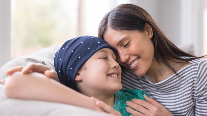 Telediario 1 - La importancia de la salud mental para afrontar un cáncer infantil