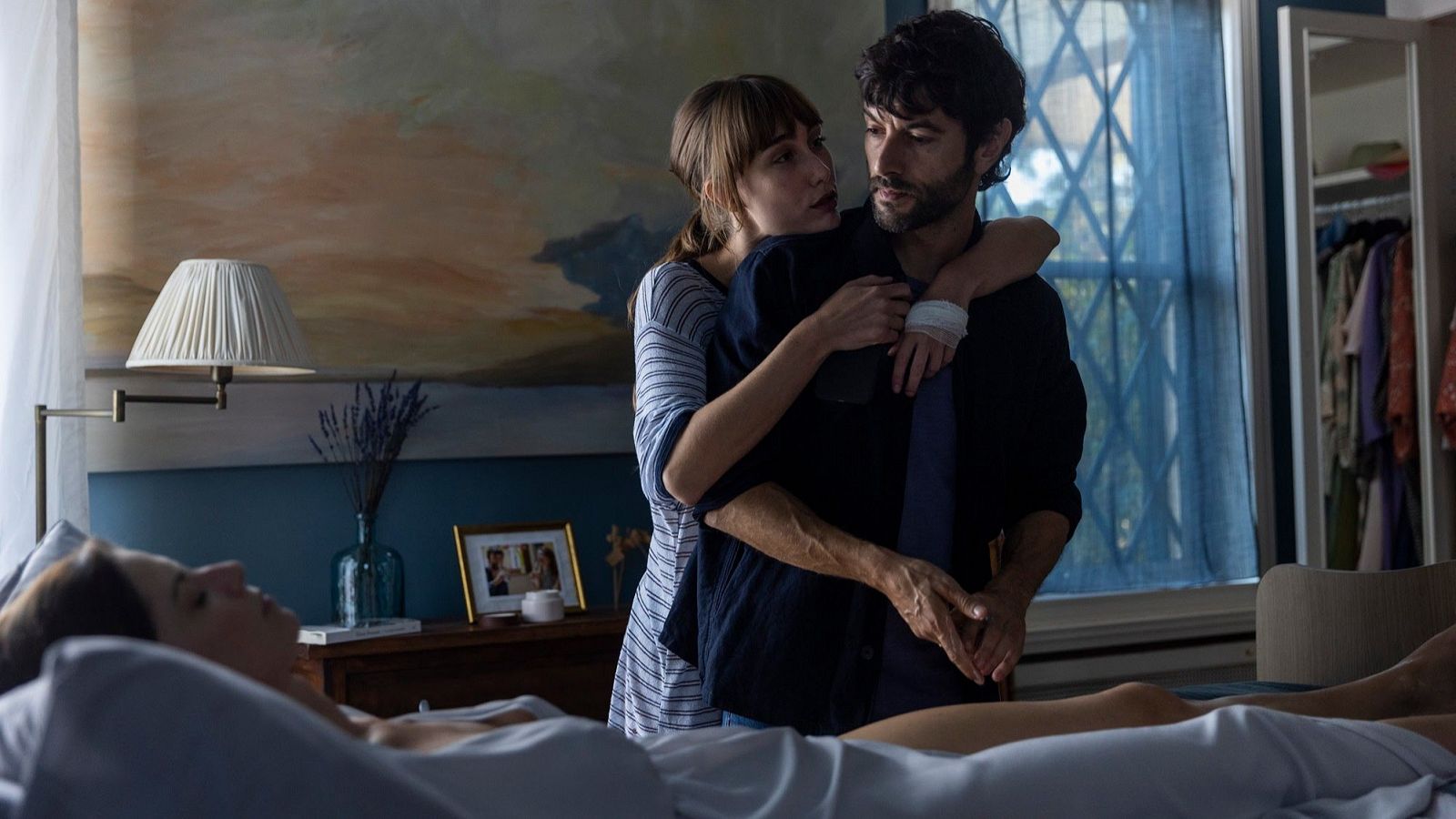 RTVE.es presenta el tráiler de 'La mujer dormida', un thriller psicológico con Almudena Amor y Javier Rey