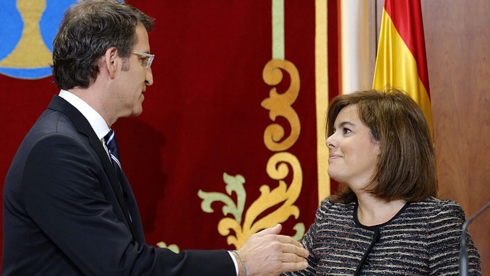 Feijóo toma posesión como presidente y con el paro como reto