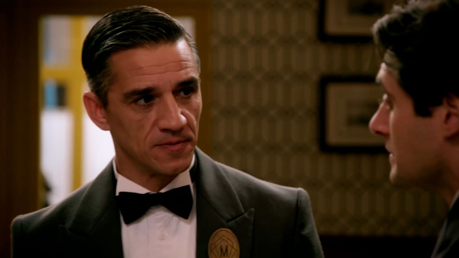 La Moderna: Cañete comienza a fijarse en Teresa | Ver