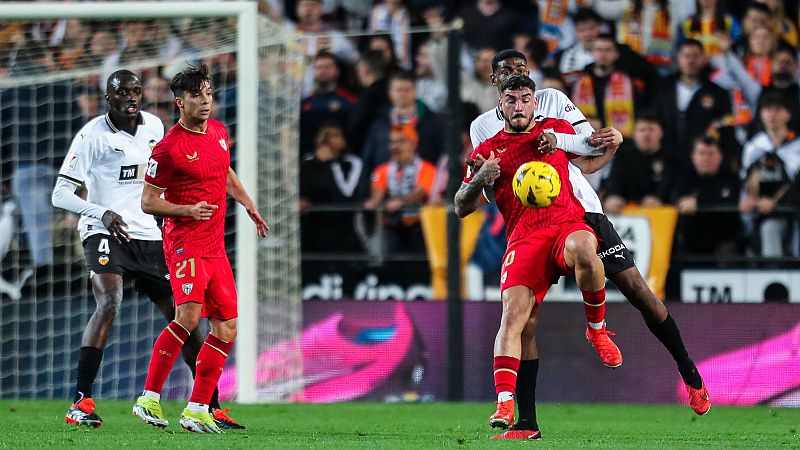 Valencia - Sevilla: resumen del partido de la 25ª jornada de Liga | Primera