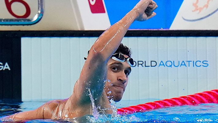 Natación - Hugo González, campeón del mundo de 200 espalda en Doha 2024