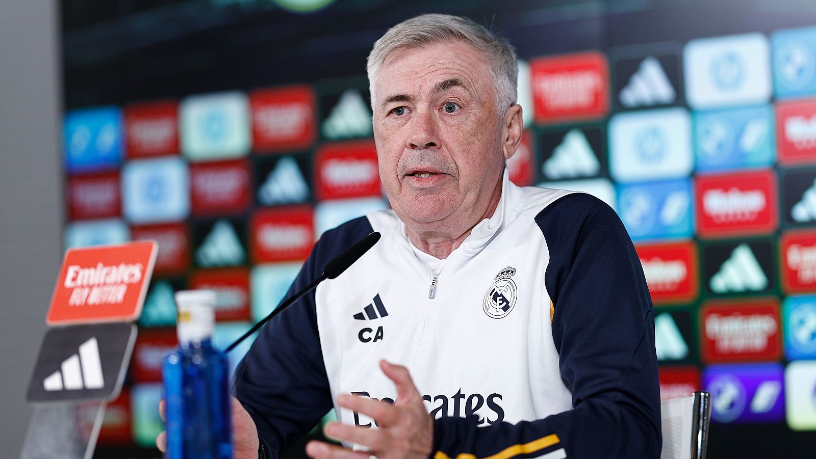 Ancelotti sólo piensa en el partido "vital" ante el Rayo - Fútbol | Ver