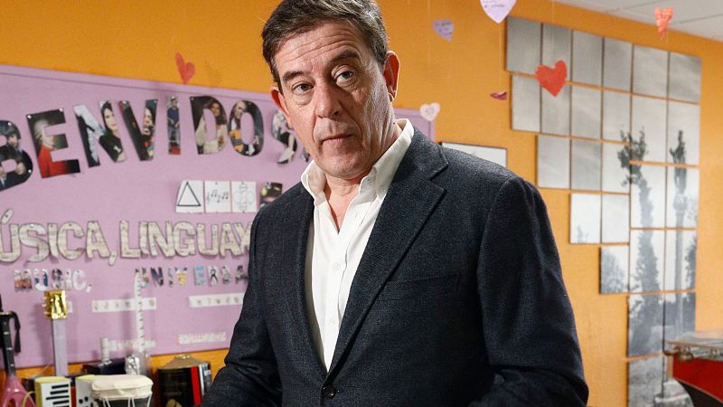 Elecciones Galicia | Besteiro vota “con buenas vibraciones” y anima a participar - Fin de semana 24h | Ver