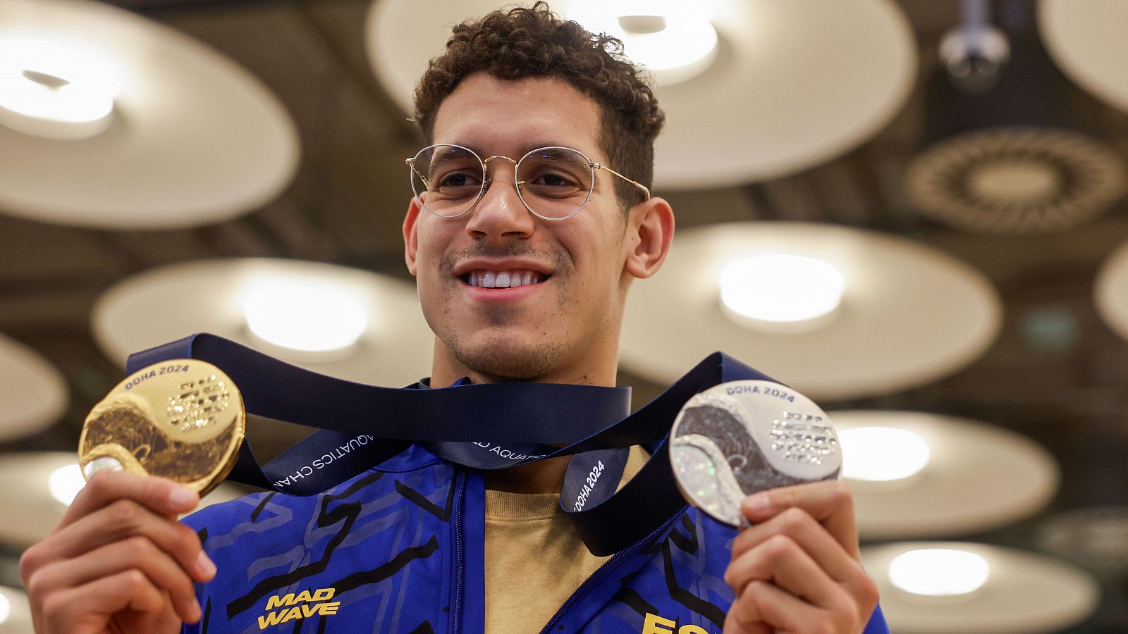 Hugo González, feliz con el oro y la plata conseguidas en Doha