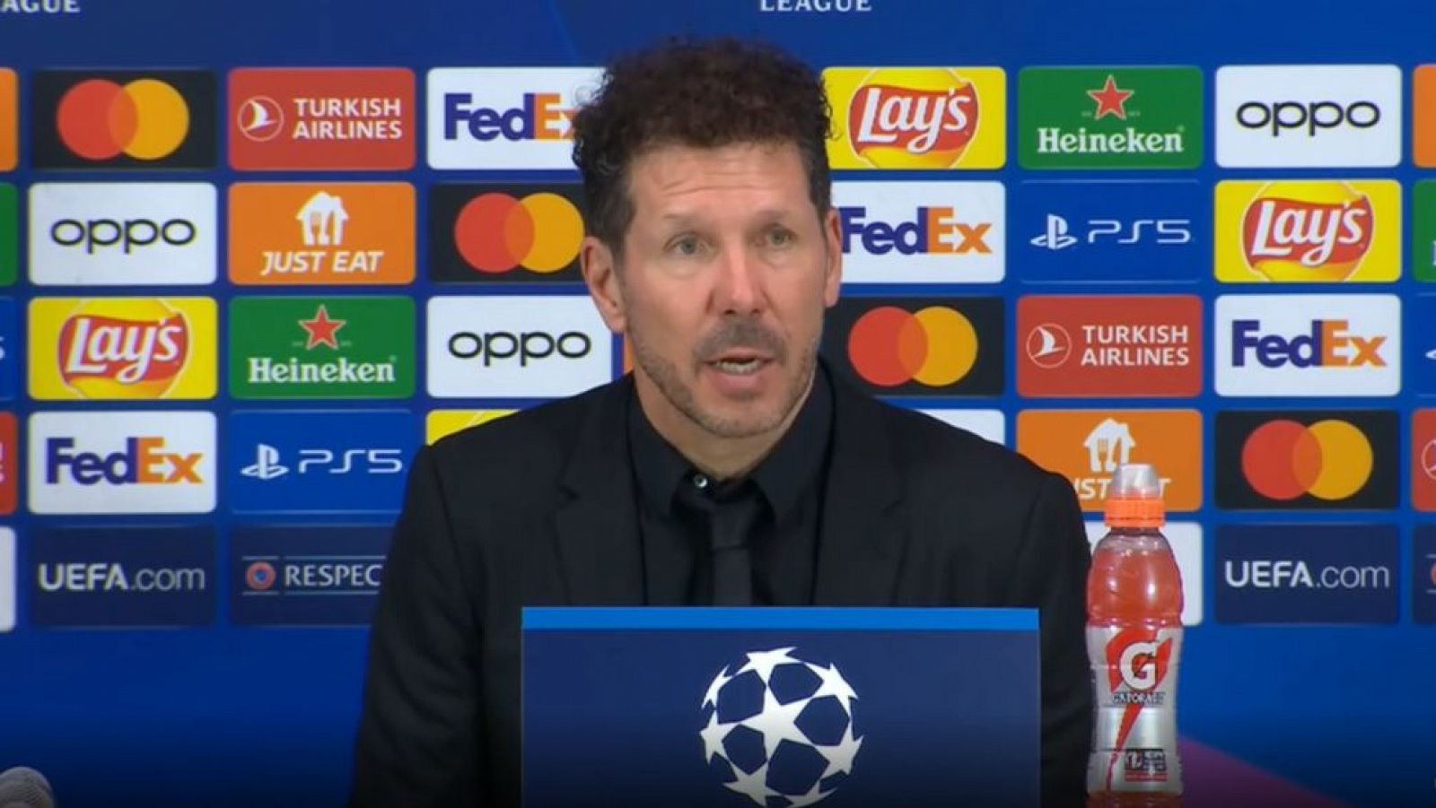 Simeone: "Competimos bien. Esperemos dar más en la vuelta"