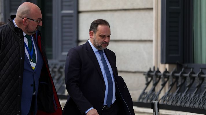 Telediario 2 - Detenido un asesor del exministro Ábalos por presunta corrupción en la compra de mascarillas en plena pandemia