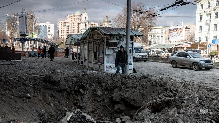 Telediario 2 - Moscú y Kiev agotan sus mejores tecnologías militares