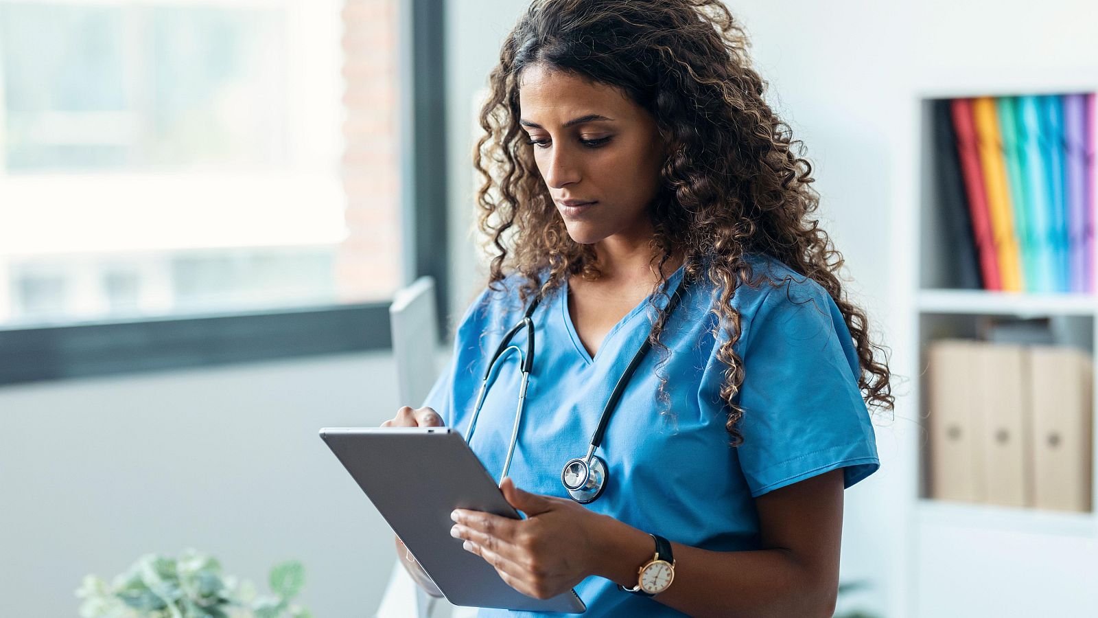 Los médicos piden acabar con las guardias de 24 horas | Ver