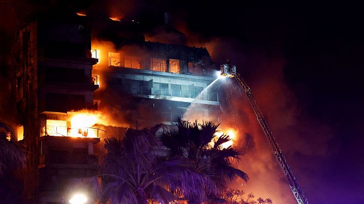 Un incendio en Valencia deja muertos y varios desaparecidos