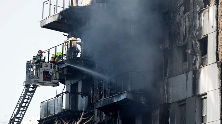 Balance de víctimas por el incendio en el edificio de Valencia | Ver