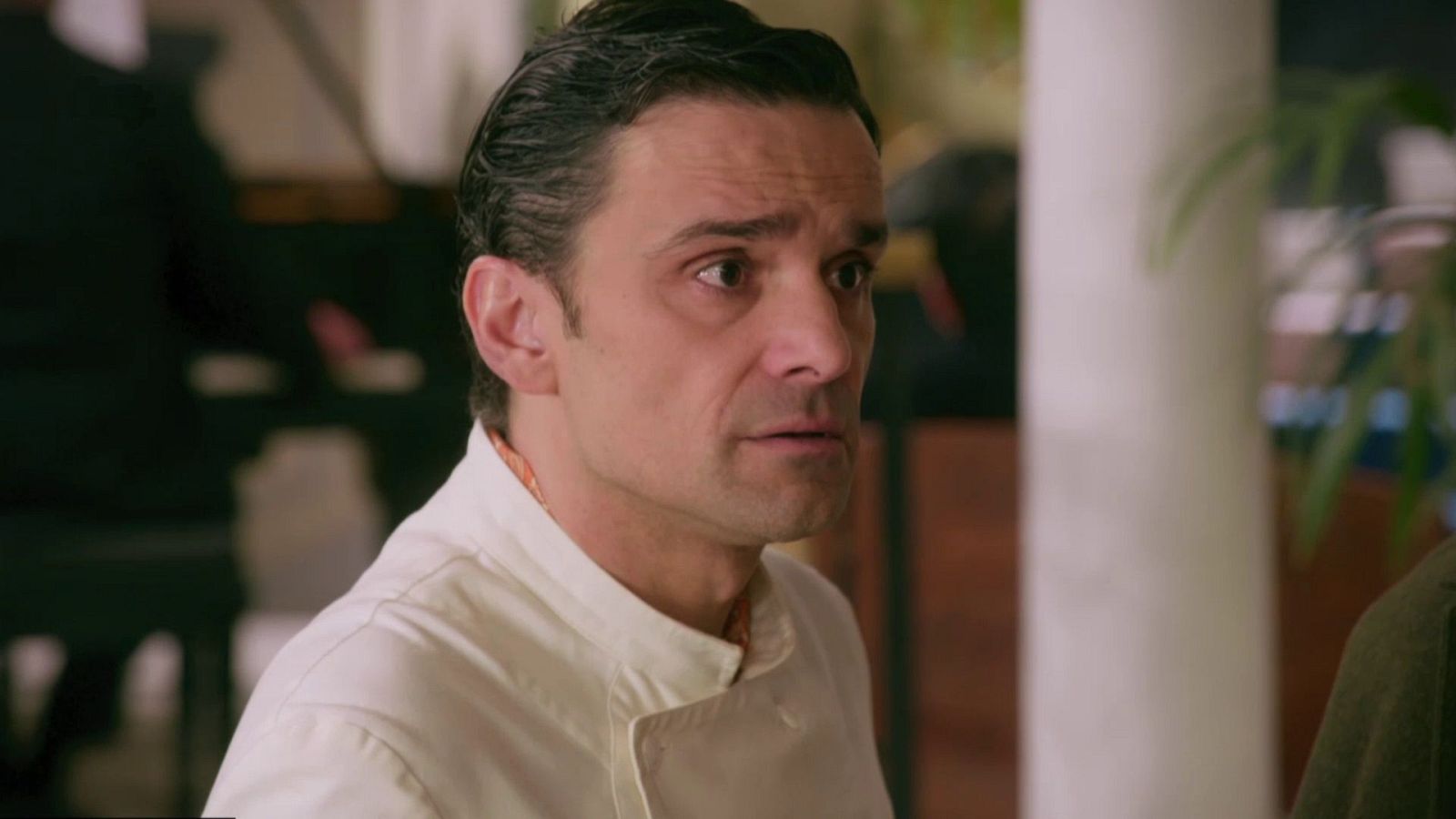 Pietro descubre el alcance del problema de Antonia | Ver