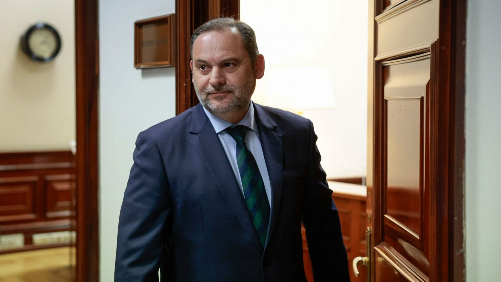 Ábalos no renuncia y pasará al Grupo Mixto para defender su "honor" | Ver