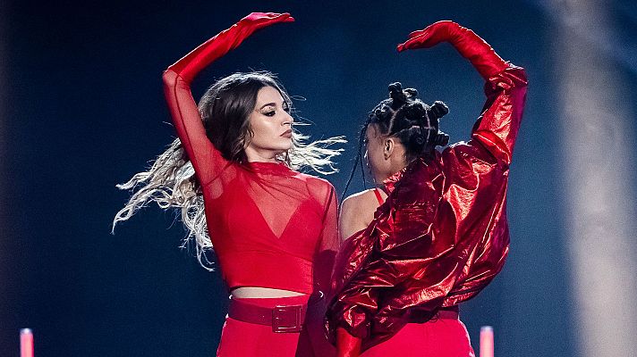Baila como puedas - Alba y Ana Guerra, puro ritmo en "Bad Guy"