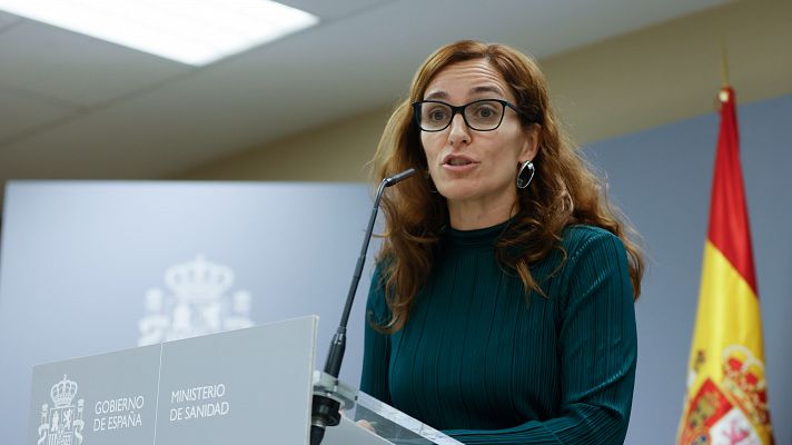 Mónica García cree que hay "alternativas" a las guardias médicas de 24 horas