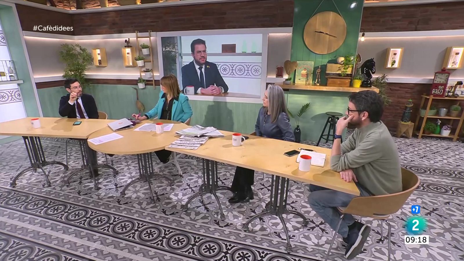 Gemma Nierga entrevista al president Pere Aragonès. Parlem del cas Koldo amb Cristina de la Hoz. I coneixem la tasca de la grafòloga Montse Perelló