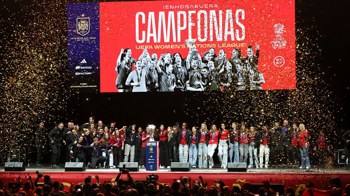 UEFA Nations League - Liga Naciones femenina UEFA. Fiesta celebración