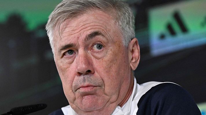 Fútbol - Carlo Ancelotti confirma la titularidad de Bellingham en Valencia