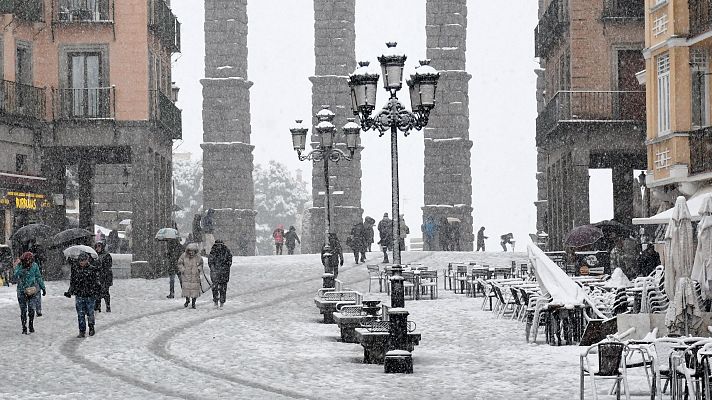 El tiempo - Las nevadas continúan en las áreas de montaña del norte y centro de la península