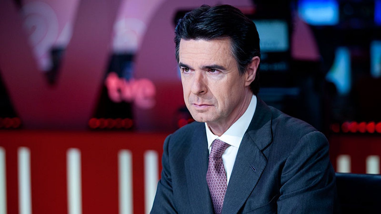 Entrevista a José Manuel Soria, ministro de Industria, Energía y Turismo, en 'La noche en 24H'