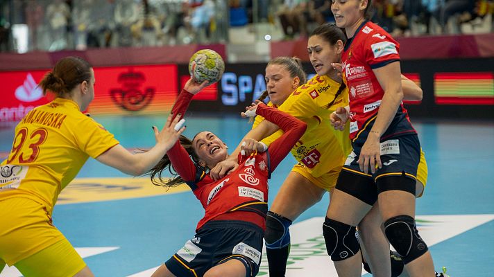 Balonmano - Las Guerreras tiran de oficio para vencer a Macedonia del Norte y seguir líderes de grupo