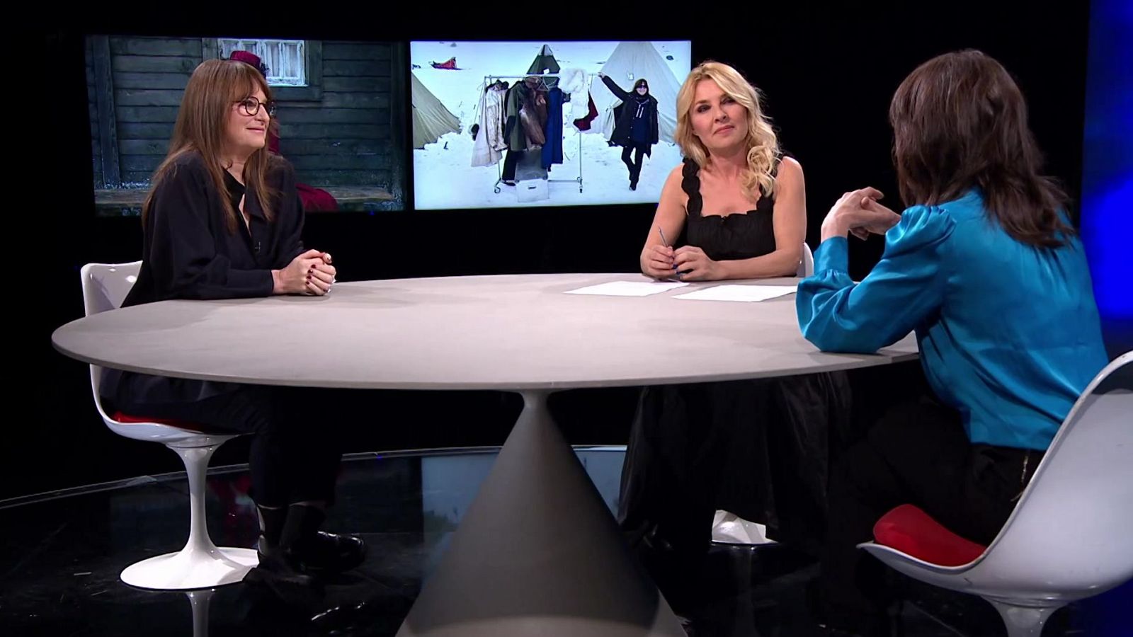 Versión española - Coloquio: Nadie quiere la noche  - ver ahora