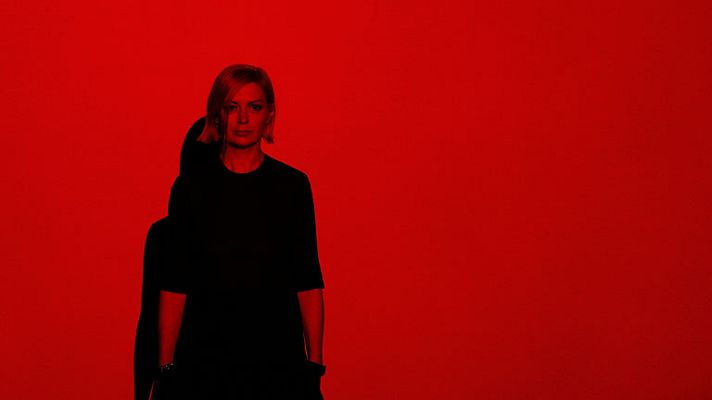 La 2 Noticias - Elizabeth Price gana el premio Turner de arte contemporáneo 2012