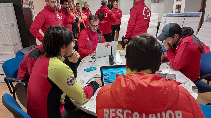 Los cuatro espeleólogos atrapados en una cueva de Cantabria logran salir por sus propios medios