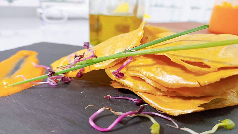Receta de tortita de boquerones con salsa de hortalizas asada del chef Sergio Fernndez
