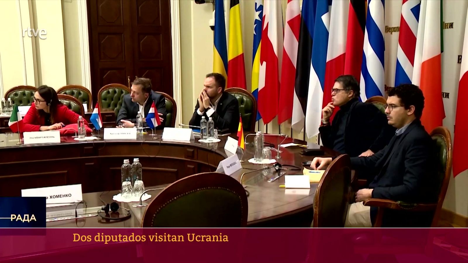 Dos diputados visitan Ucrania | Ver