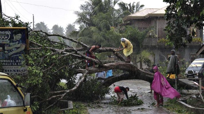 Informativo 24h - Tifón en Filipinas