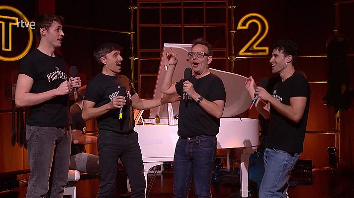 Culturas 2 - Entrevista y actuación del musical 'The Producers'