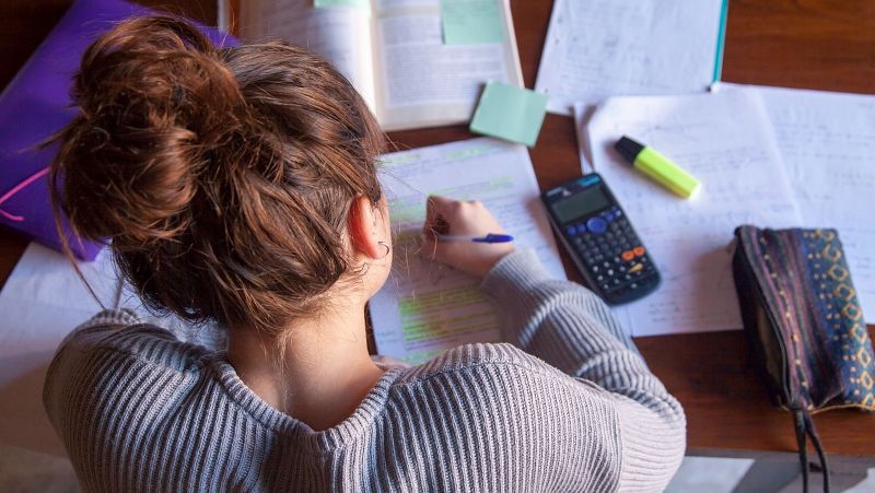 Mujer y matemáticas: solo un 5,5% de las trabajadoras tiene un puesto relacionado con ciencia y tecnología