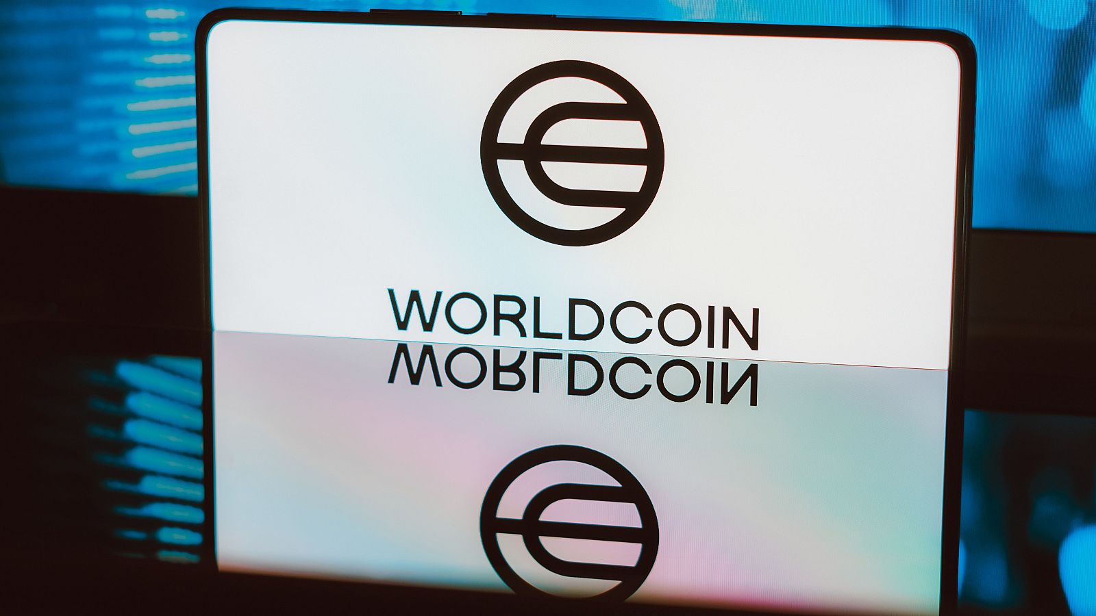 España prohíbe a Worldcoin seguir escaneando iris a cambio de criptomonedas | Ver