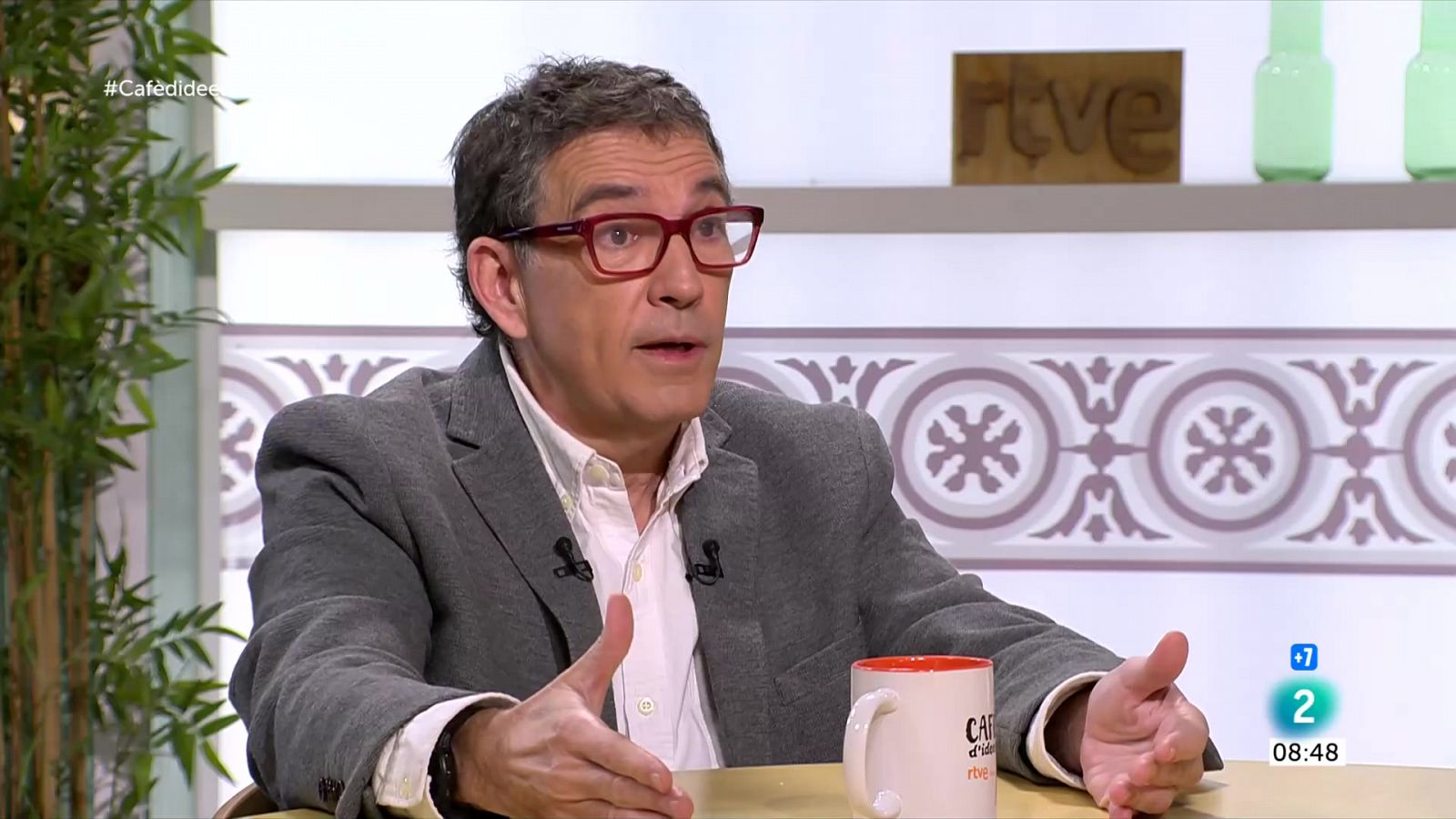 Cafè d'idees - Cuevillas creu que Puigdemont podria tornar a finals de maig