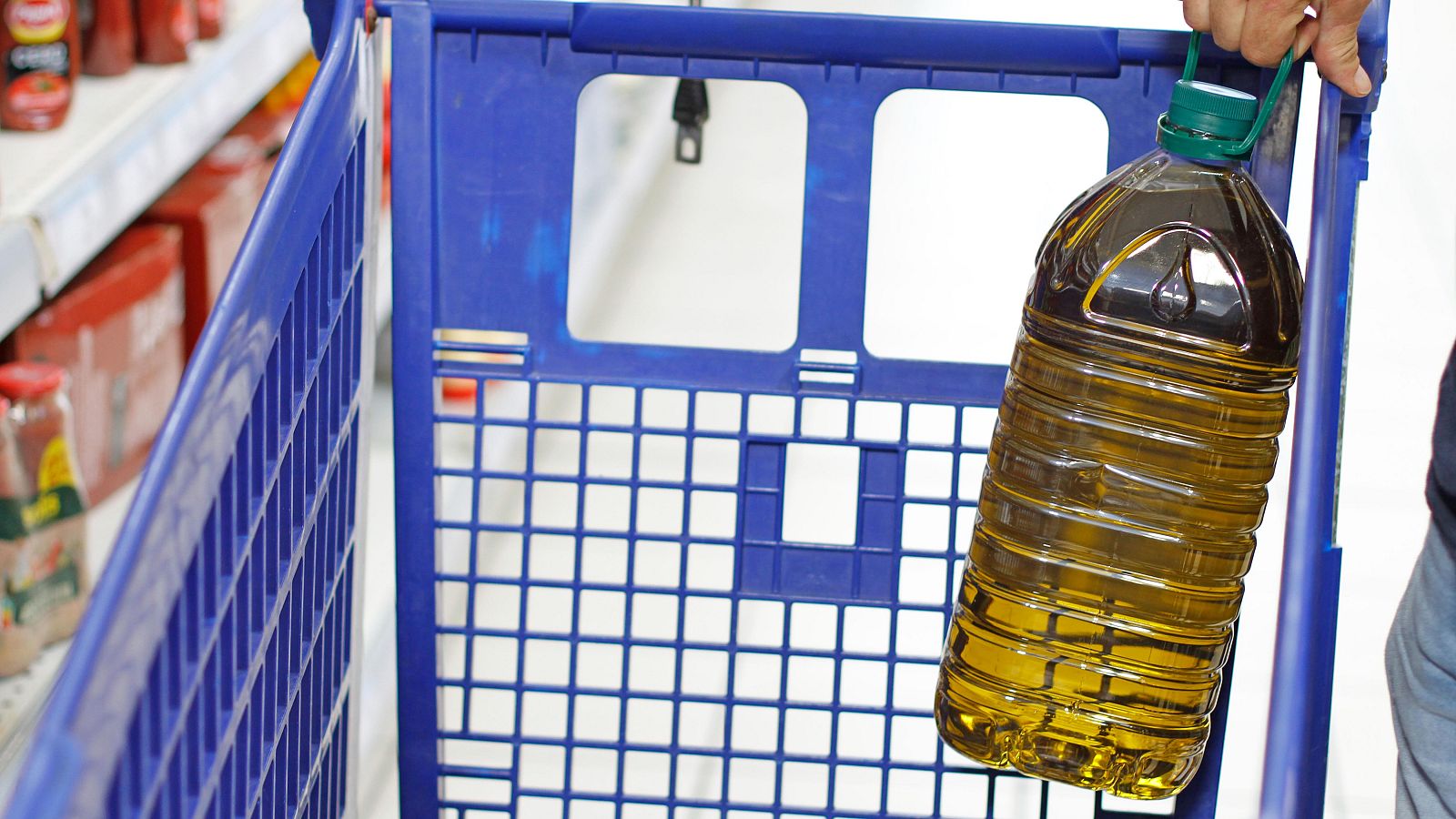 Suben los robos de aceite de oliva en supermercados