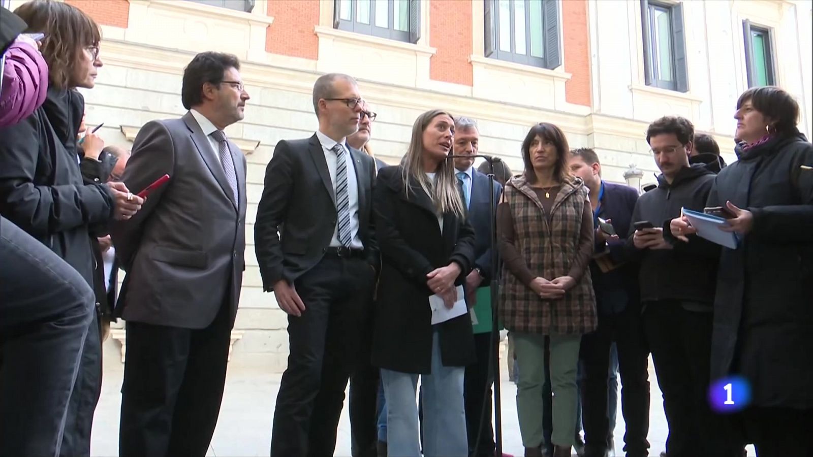 La llei d'amnistia passa el tràmit de la Comissió de Justícia - L'Informatiu | Veure