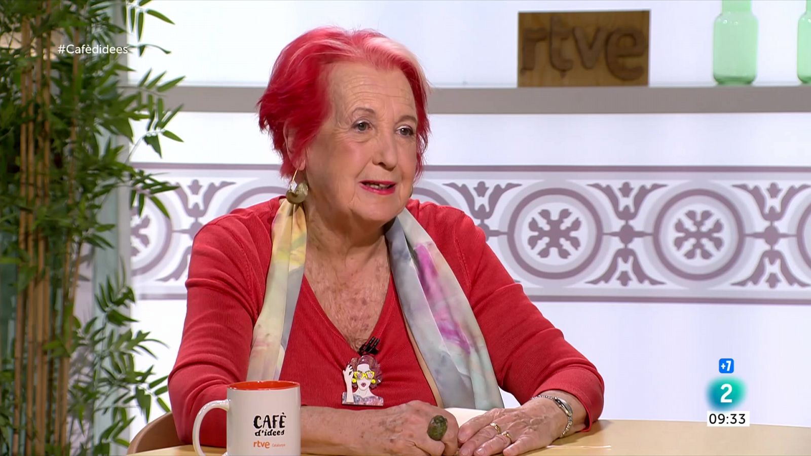 Calaf: "Encara hem d'explicar què pot aportar una dona respecte d'un home" | Veure