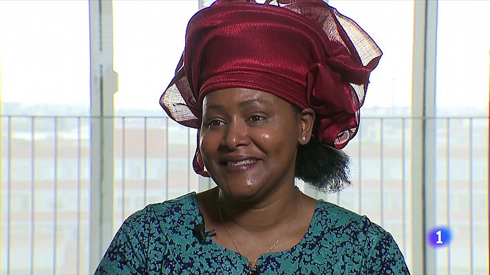 L'Informatiu - Ser dona continua sense ser fàcil