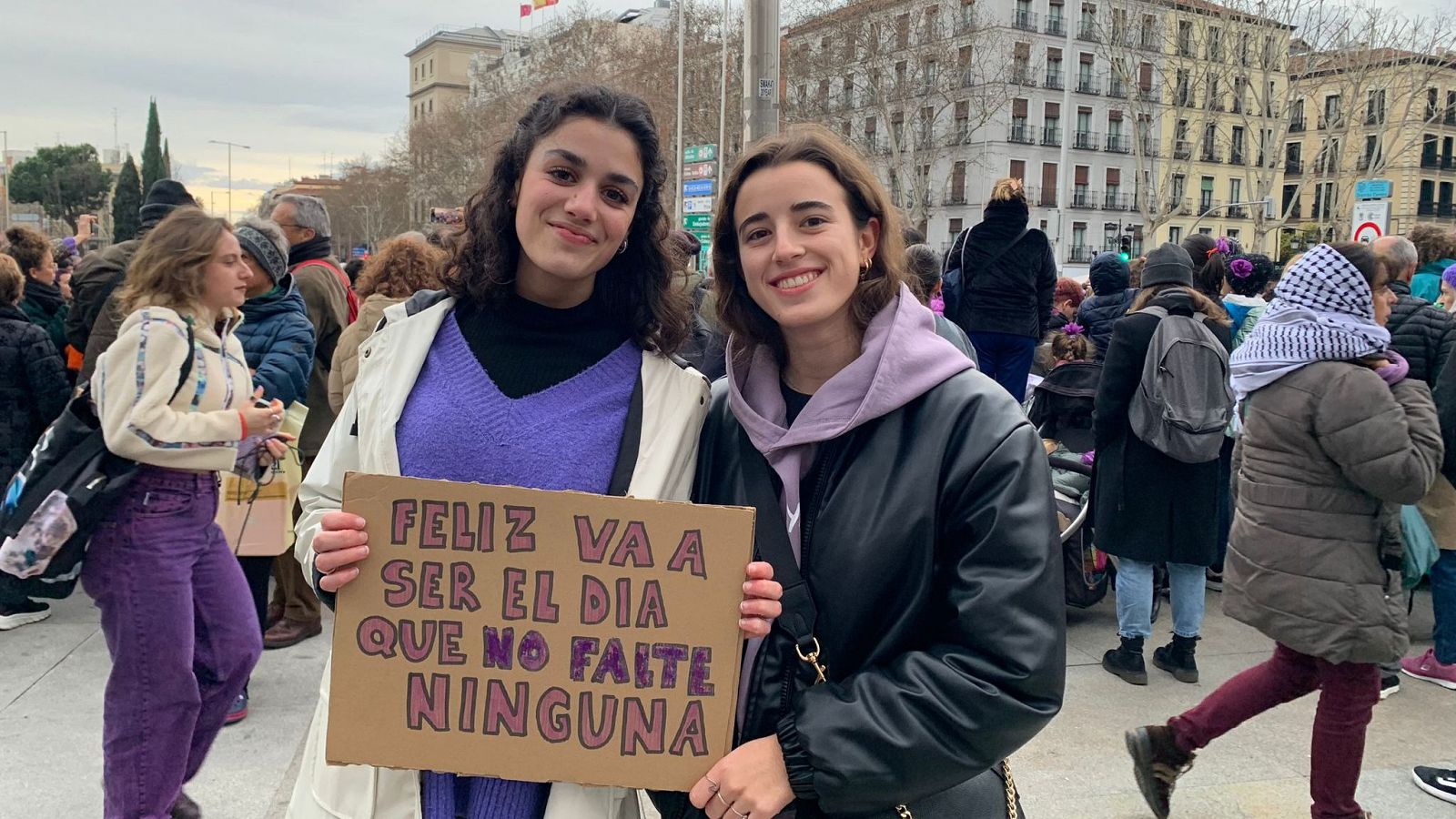 Claudia, en el 8M en Madrid:  "No hay que felicitar, hay que luchar y reivindicar nuestros derechos"