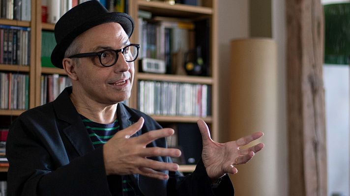 Telediario Fin de Semana - Pablo Berger sueña con el Oscar a mejor película animada para 'Robot Dreams': "Es la película que más ha conectado con el público"