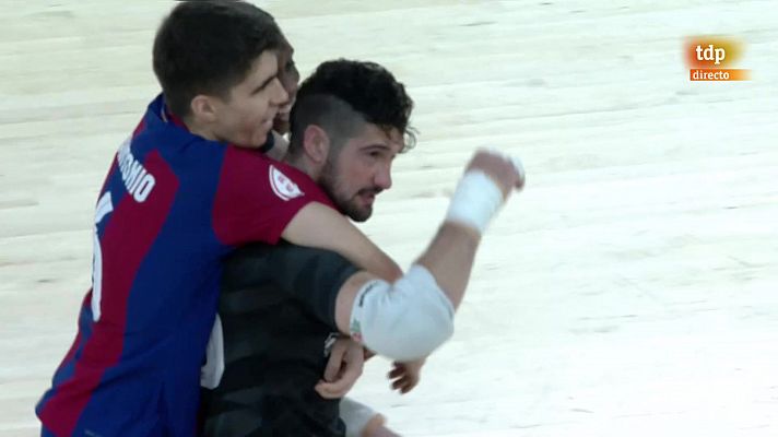 Una genialidad de Miquel Feixas devuelve al Barça el liderato derrotando al Palma Futsal