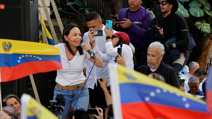 El chavismo vota a Maduro como su candidato a las presidenciales y veta a la líder opositora Machado