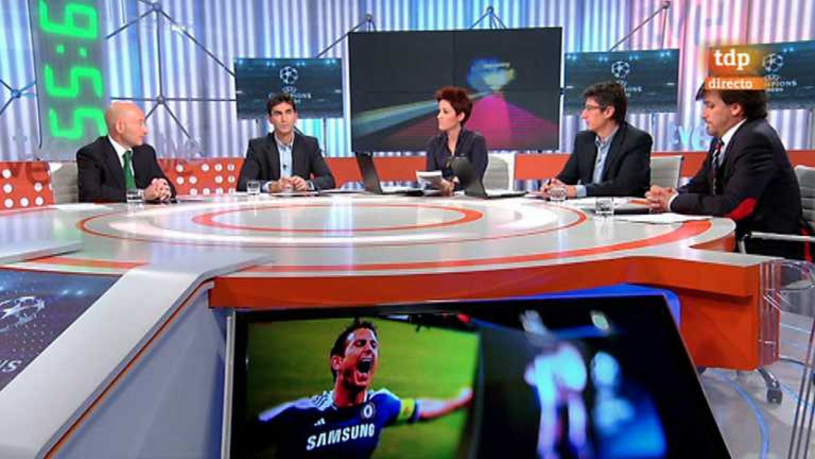 Sin programa: Desafío Champions - 04/12/12 | RTVE Play