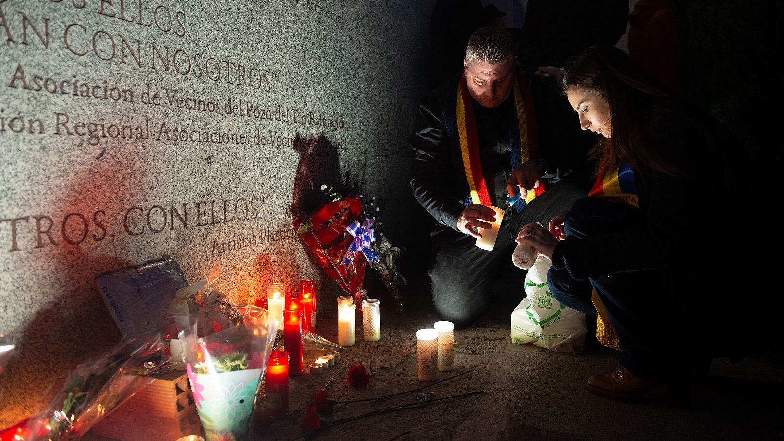 Día de música y flores como homenaje en las zonas de la tragedia del 11M