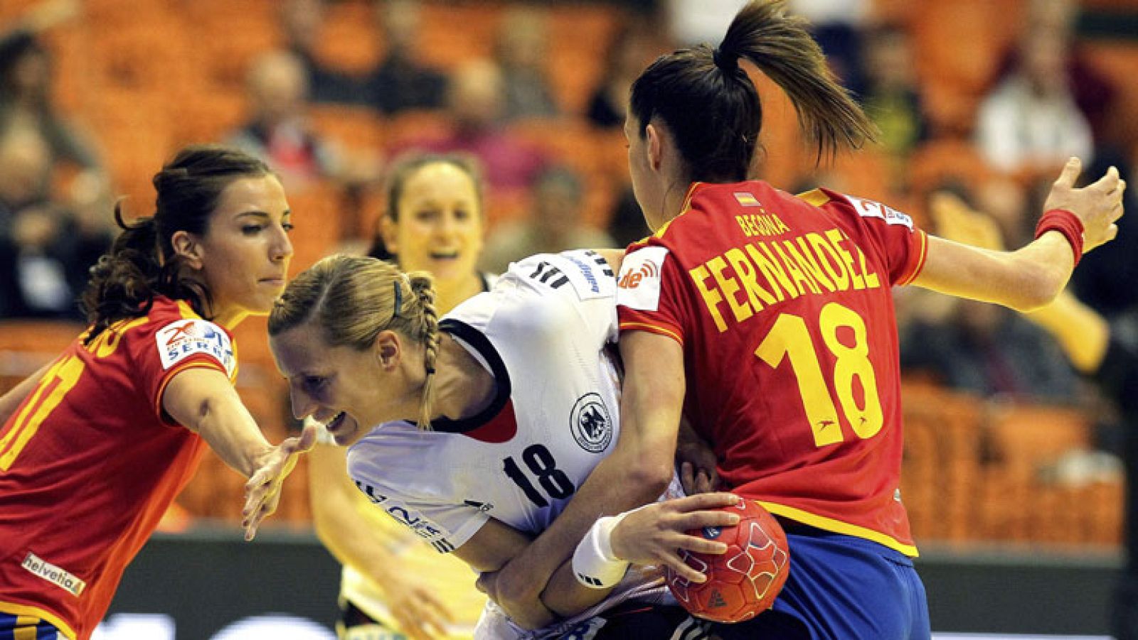 España debuta con victoria en el Europeo femenino de balonmano | Ver