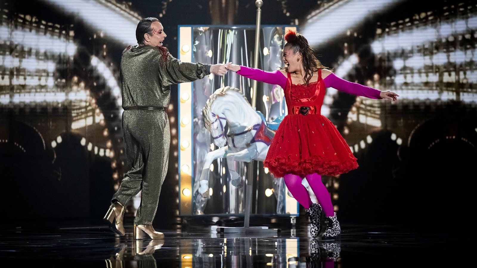 Sandra y Maestro Joao, "Vivir así es morir de amor" en 'Baila como puedas'